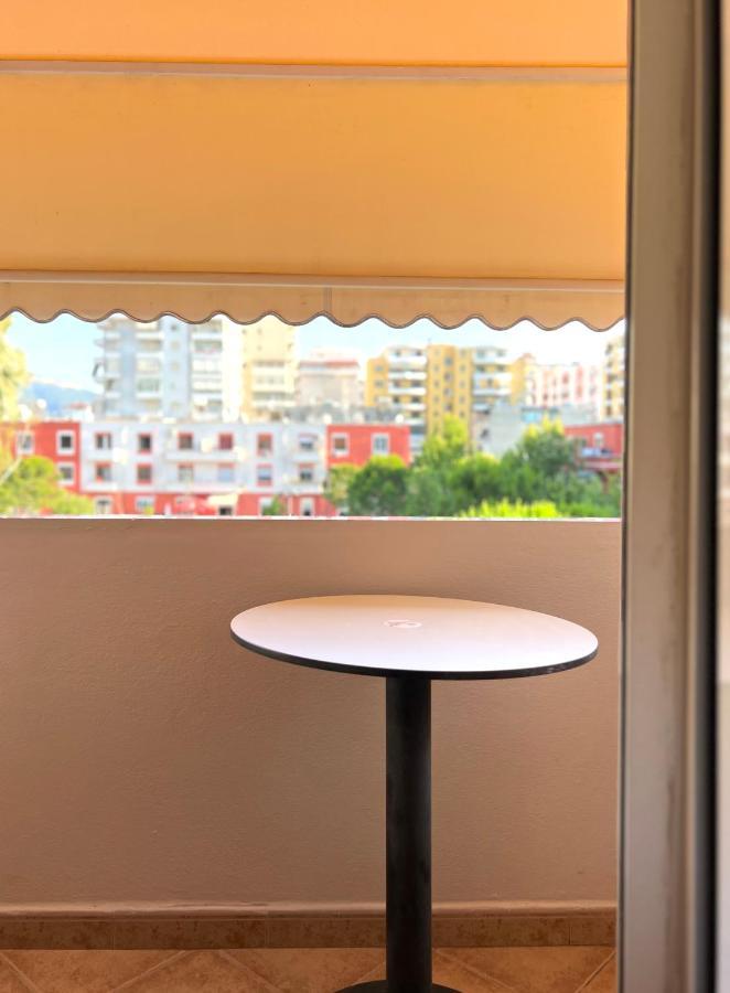 Sunkissed Centre Apartment Vlorë 외부 사진
