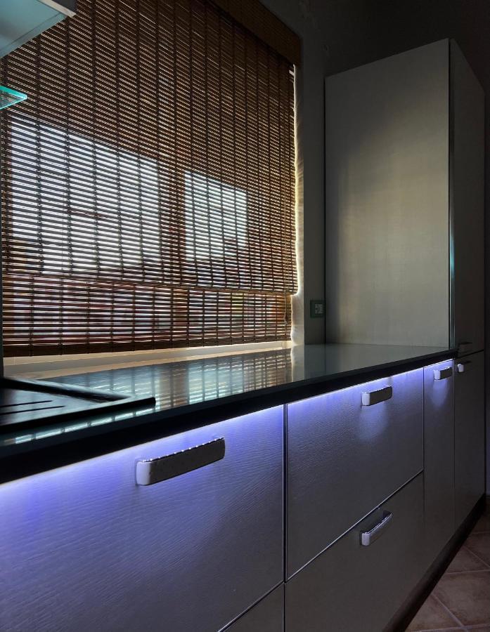 Sunkissed Centre Apartment Vlorë 외부 사진