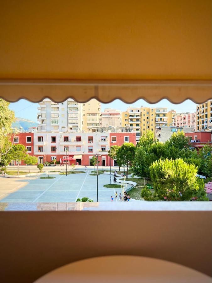 Sunkissed Centre Apartment Vlorë 외부 사진